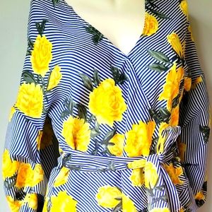 Urban Heritage Women's Puffy Sleeve Wrap Top Size S